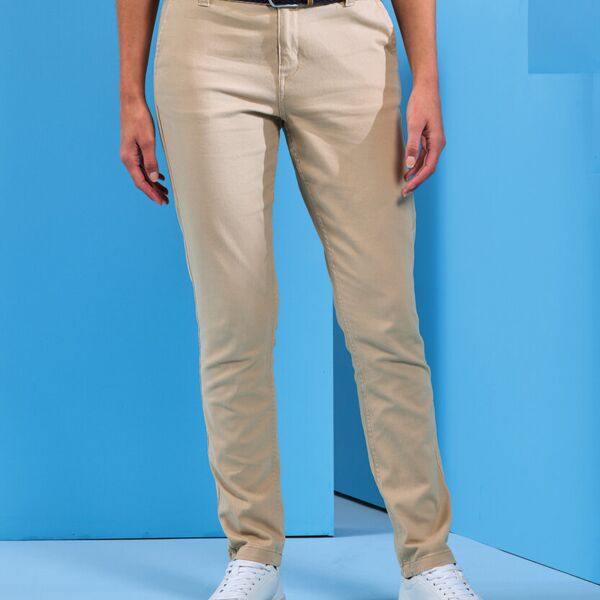 Women's Classic fit chinos Thumbnail